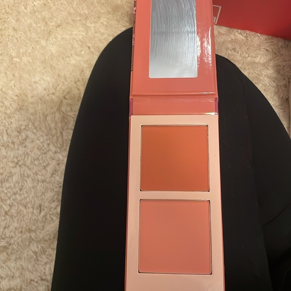 Juvias place blush - Picture 4 of 4